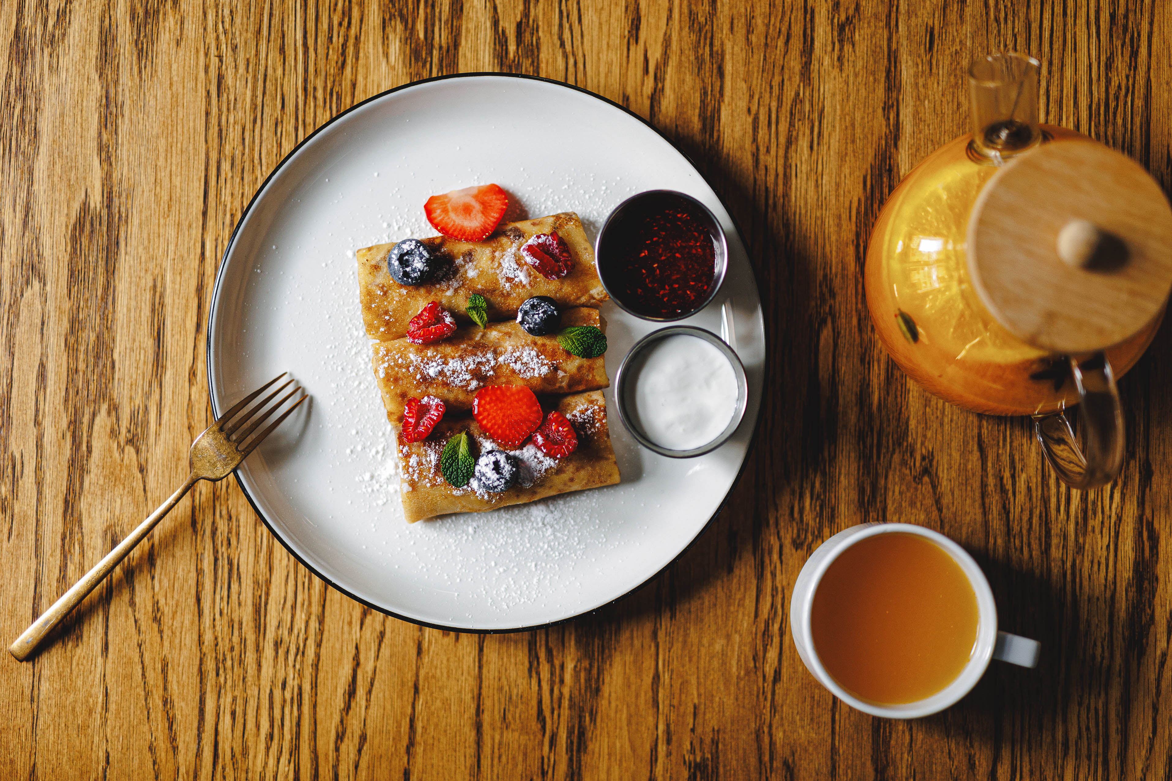 Млинці з карамелізованим яблуком