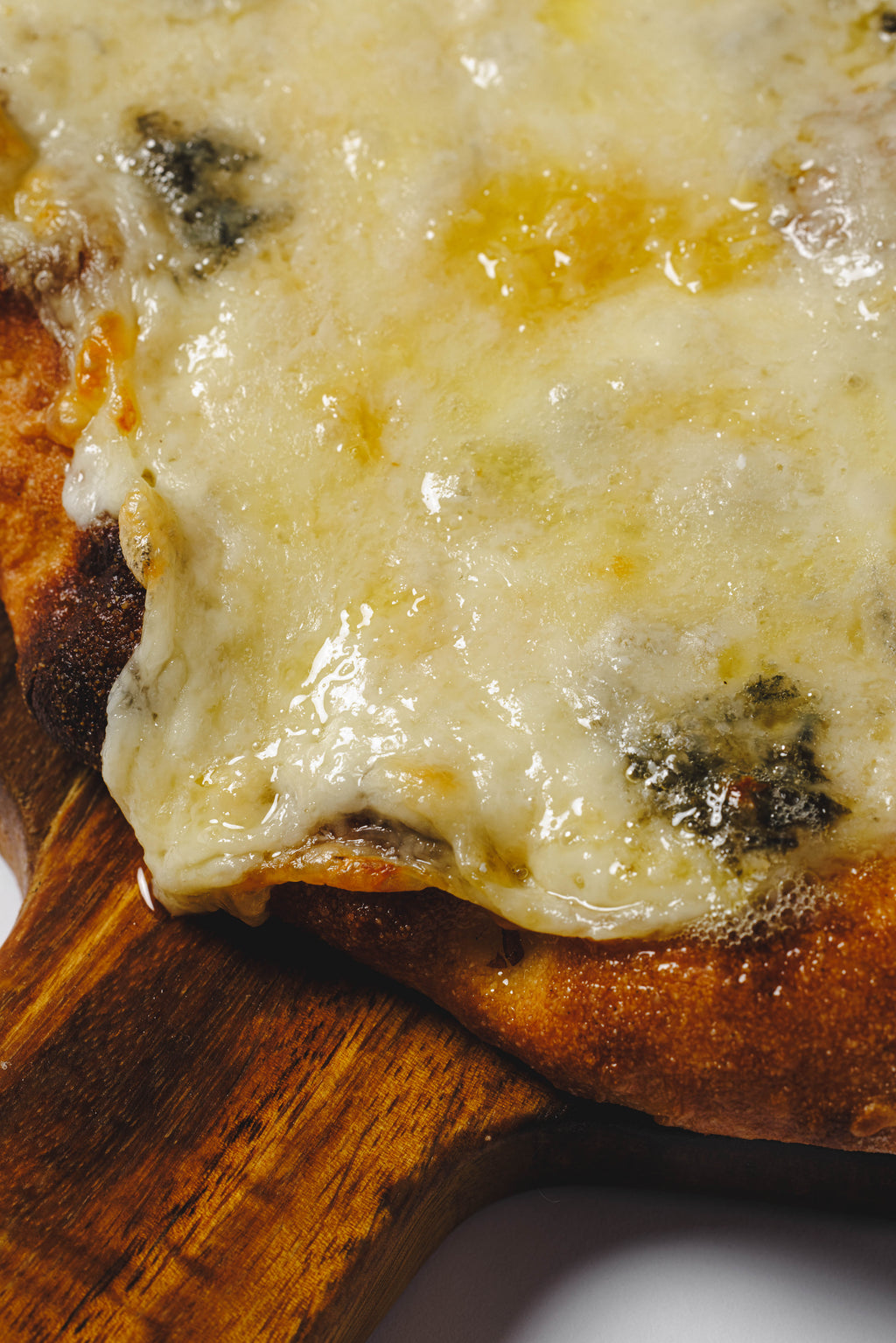 Пінса Кватро формаджі